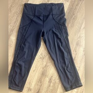 Lululemon Black High-Waisted cropped leggings with lightly sparkled trim on side